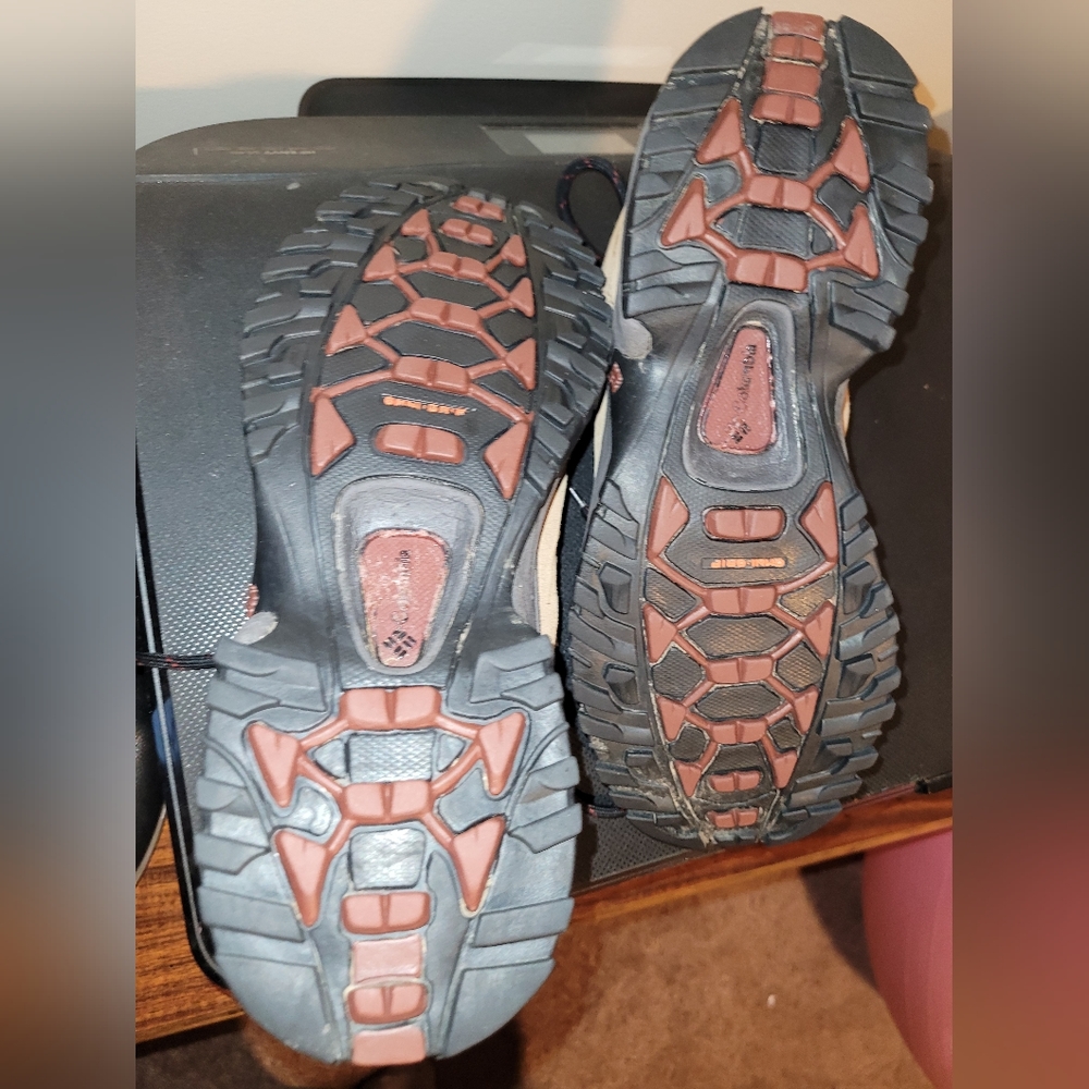 Columbia Men's Traverse Hiking Shoes - Picture 5 of 9